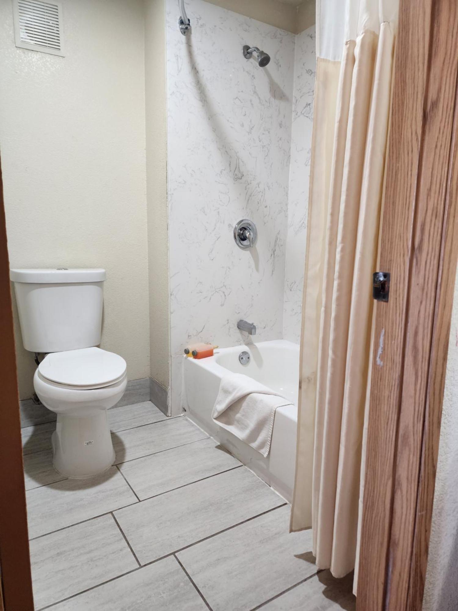 Budget Inn Corcoran Екстер'єр фото