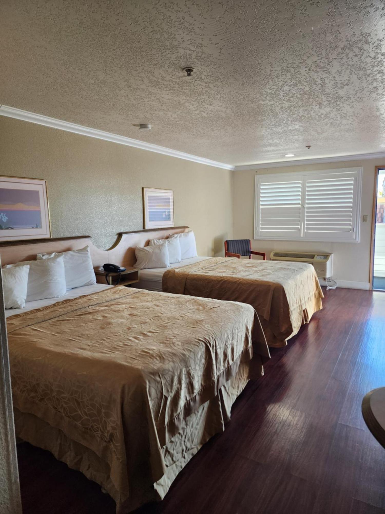 Budget Inn Corcoran Екстер'єр фото