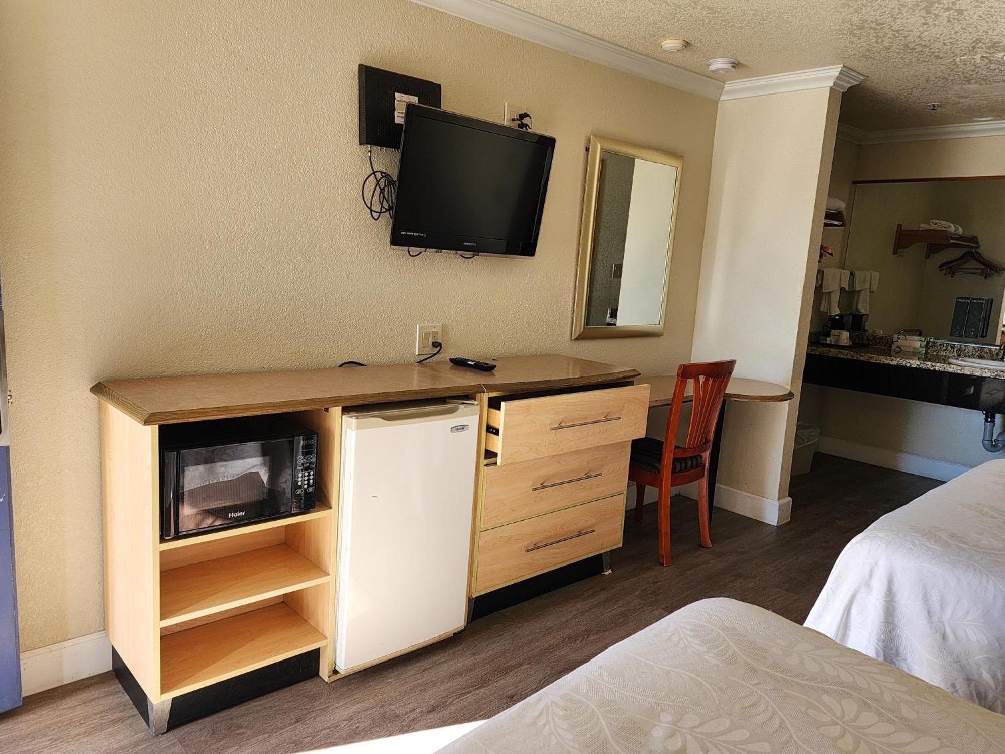 Budget Inn Corcoran Екстер'єр фото