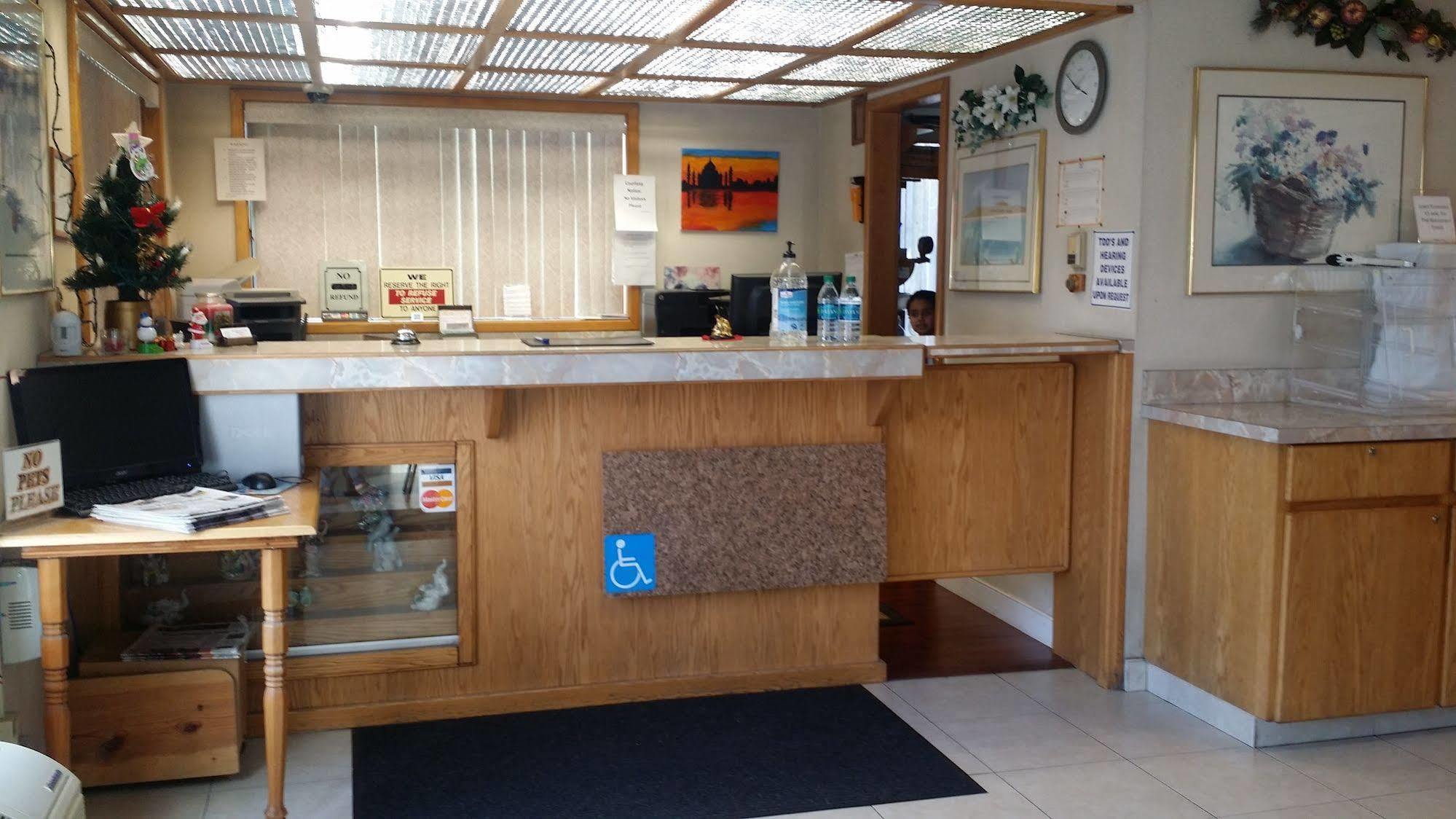 Budget Inn Corcoran Екстер'єр фото