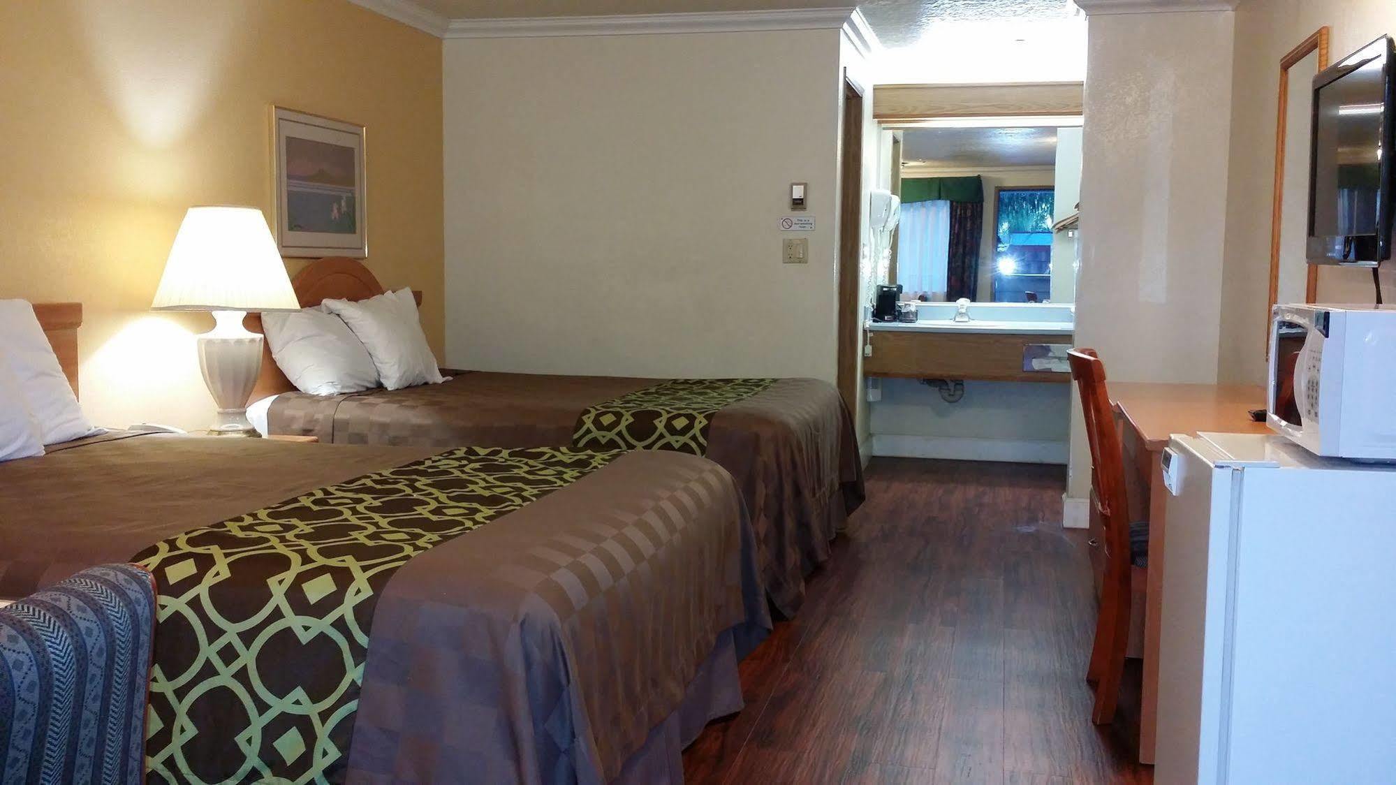 Budget Inn Corcoran Екстер'єр фото