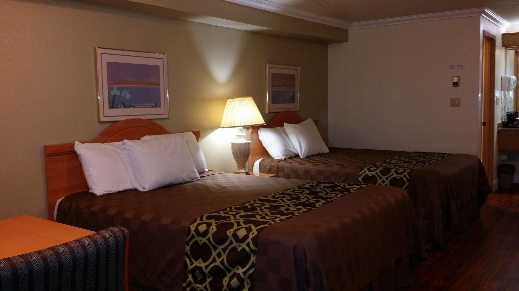 Budget Inn Corcoran Екстер'єр фото